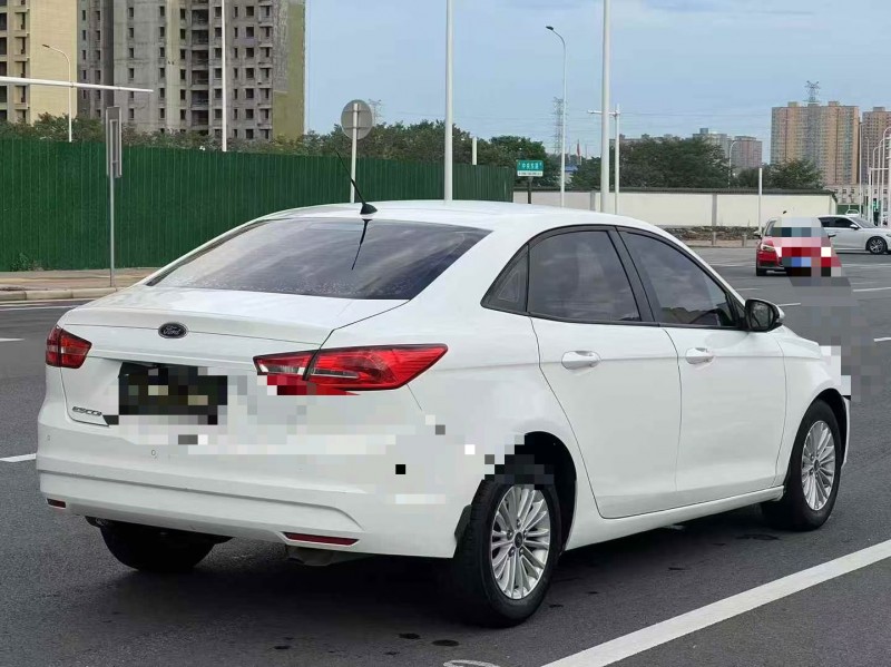 鄭州17年福特福睿斯7