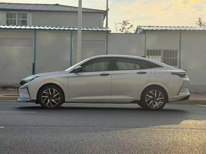 鄭州21年東風奕炫6