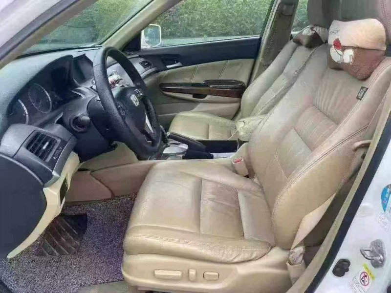 深圳12年本田雅阁5