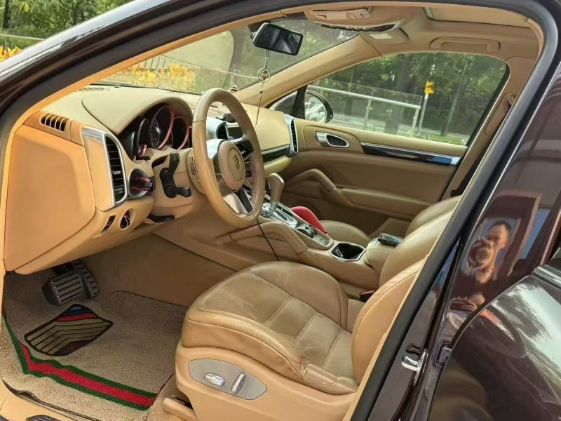 深圳17年保時捷卡宴4