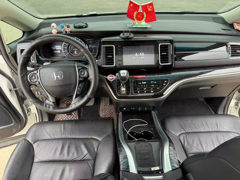 徐州21年本田艾力绅4