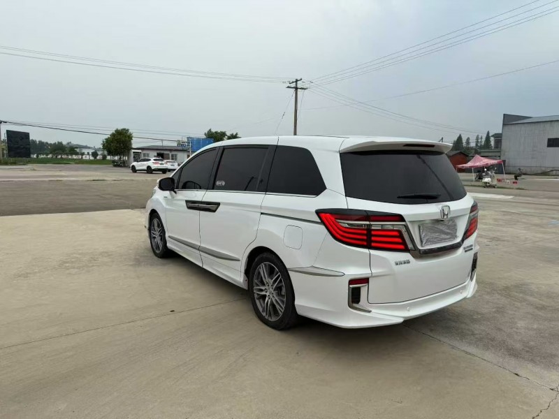 徐州21年本田艾力绅7