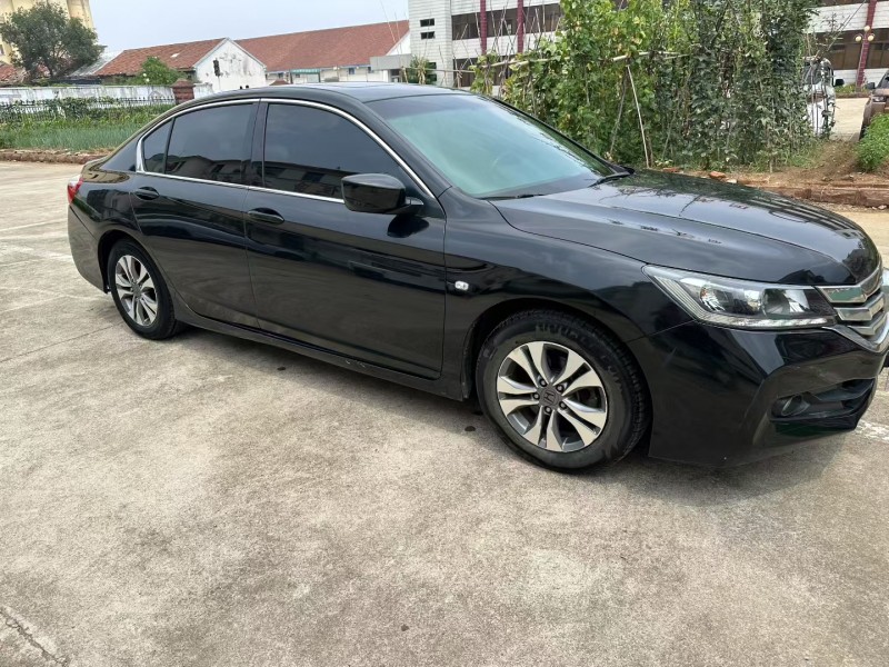 枣庄14年本田雅阁2