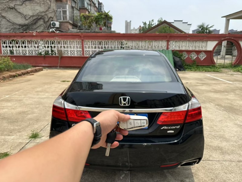 枣庄14年本田雅阁9