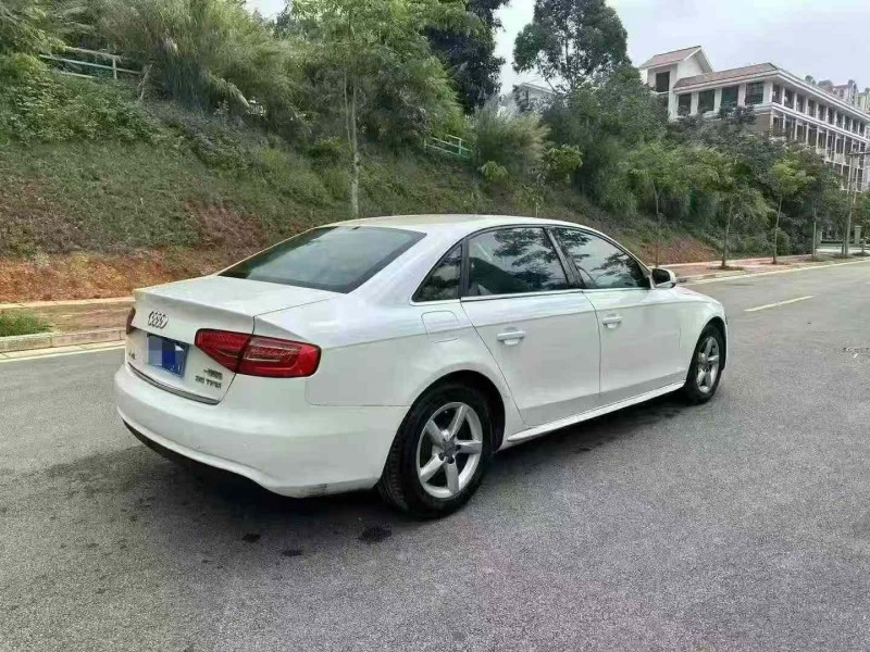 南宁13年奥迪A4L7