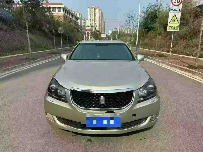 南宁12年丰田皇冠1