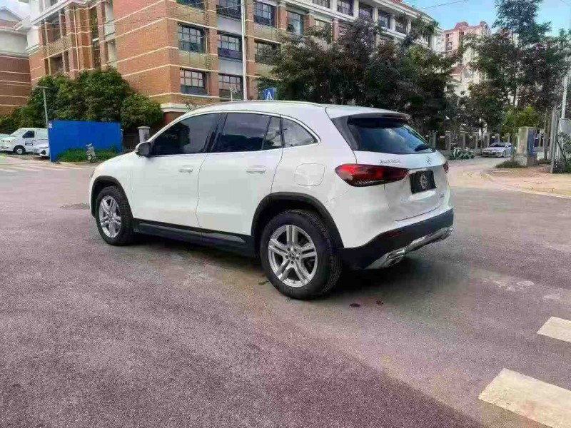 南宁23年奔驰GLA8