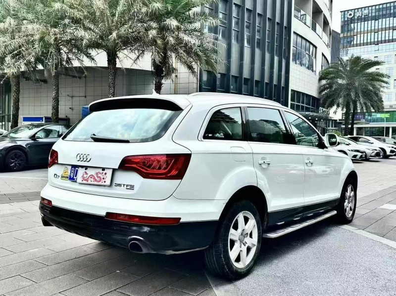 佛山13年奥迪Q77