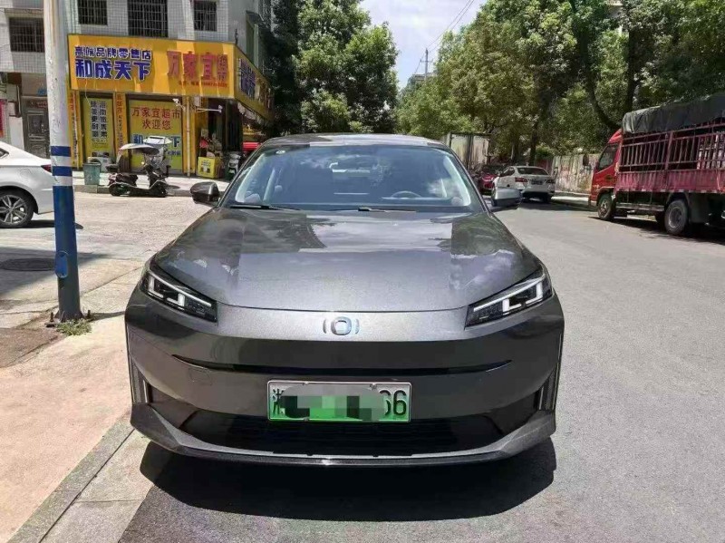 湘潭25年長安汽車啟源1