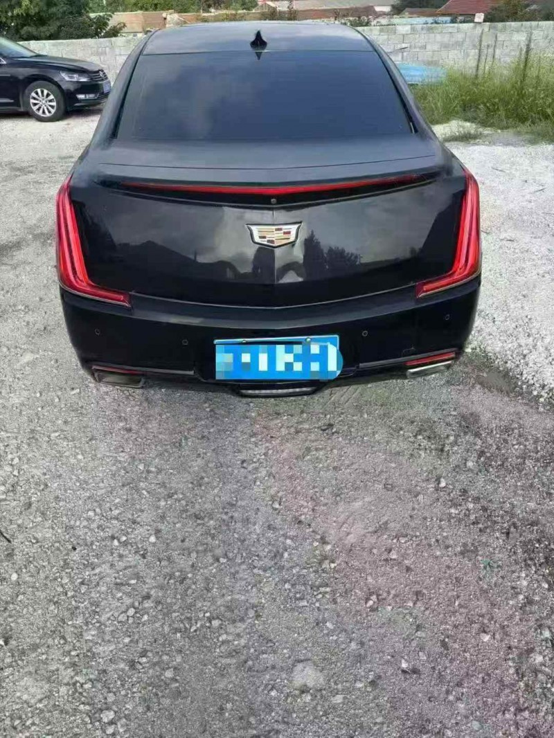 青島19年凱迪拉克XTS9