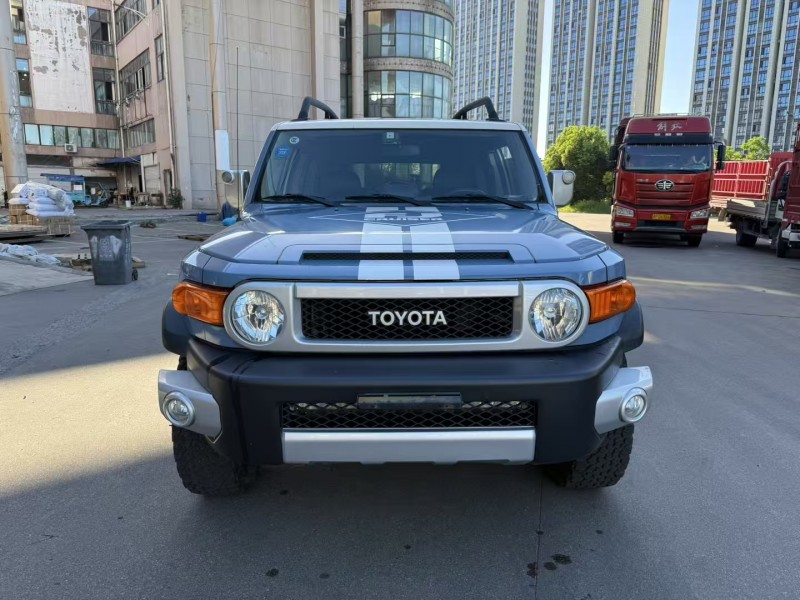 臺州17年豐田蘭德酷路澤1