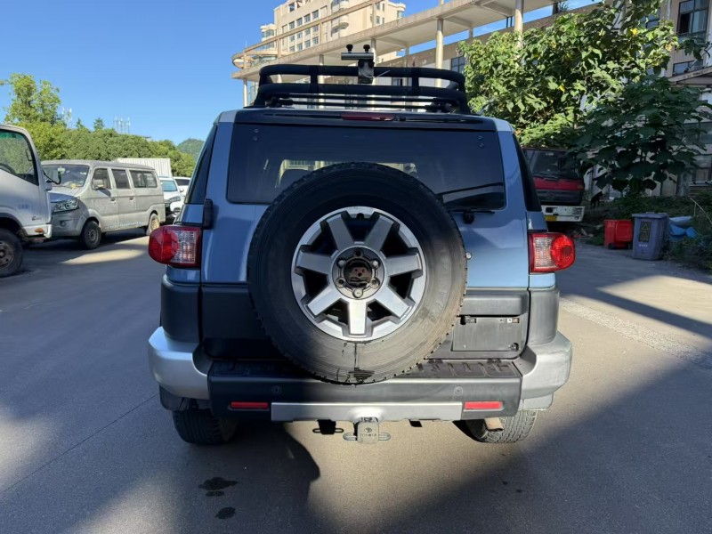 臺州17年豐田蘭德酷路澤7