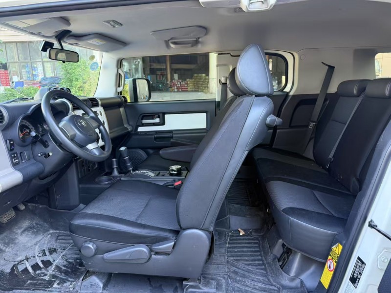 臺州17年豐田蘭德酷路澤9