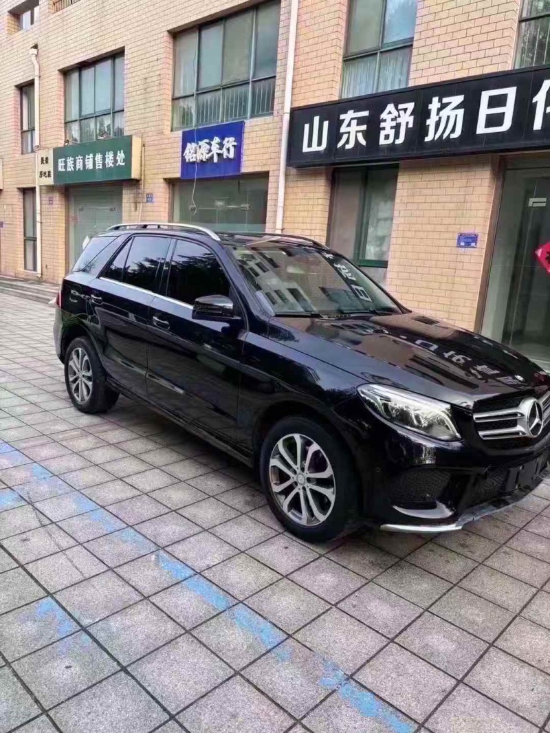 青岛16年奔驰GLE2
