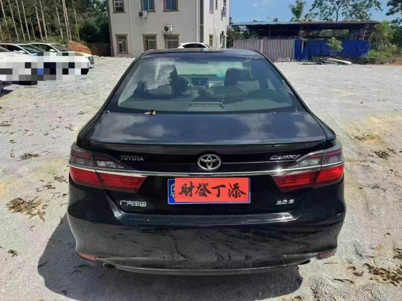 汕頭15年豐田凱美瑞9