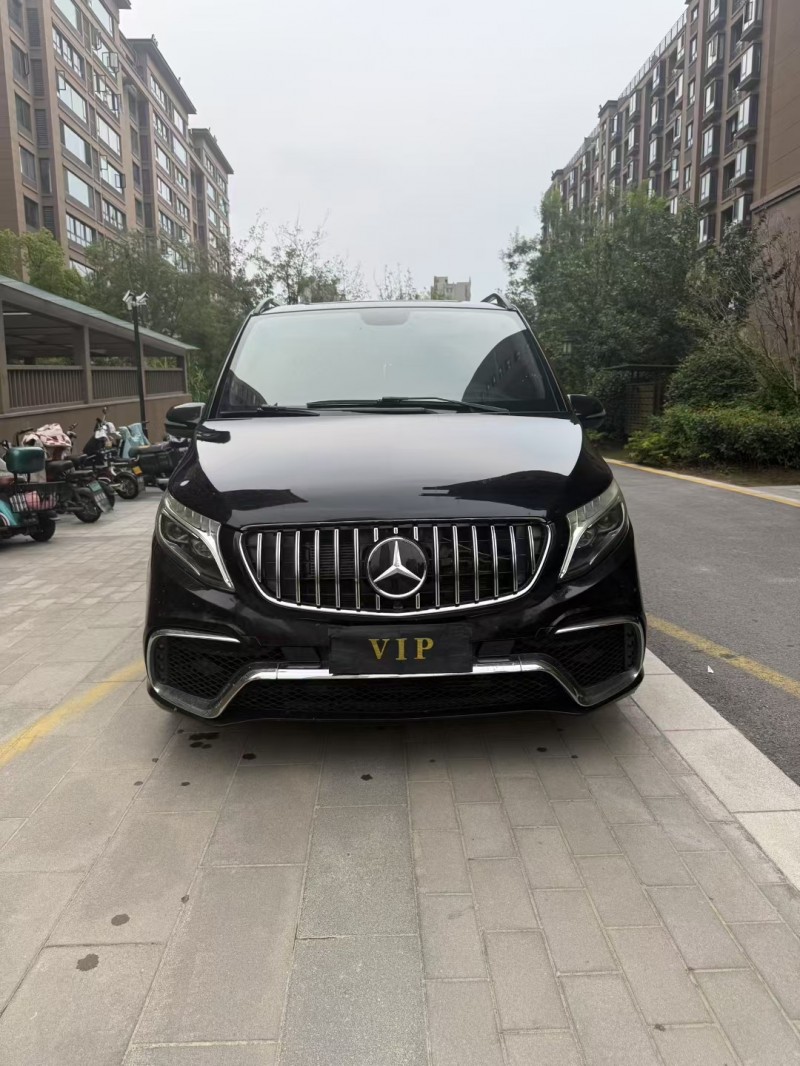 徐州19年奔驰威霆1