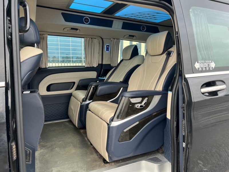 盐城21年奔驰威霆5