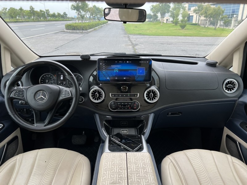 盐城21年奔驰威霆6