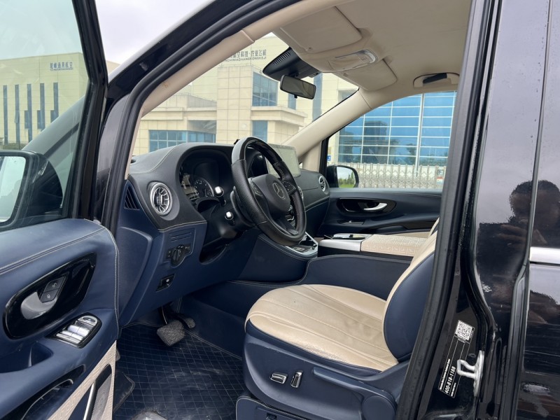 盐城21年奔驰威霆7