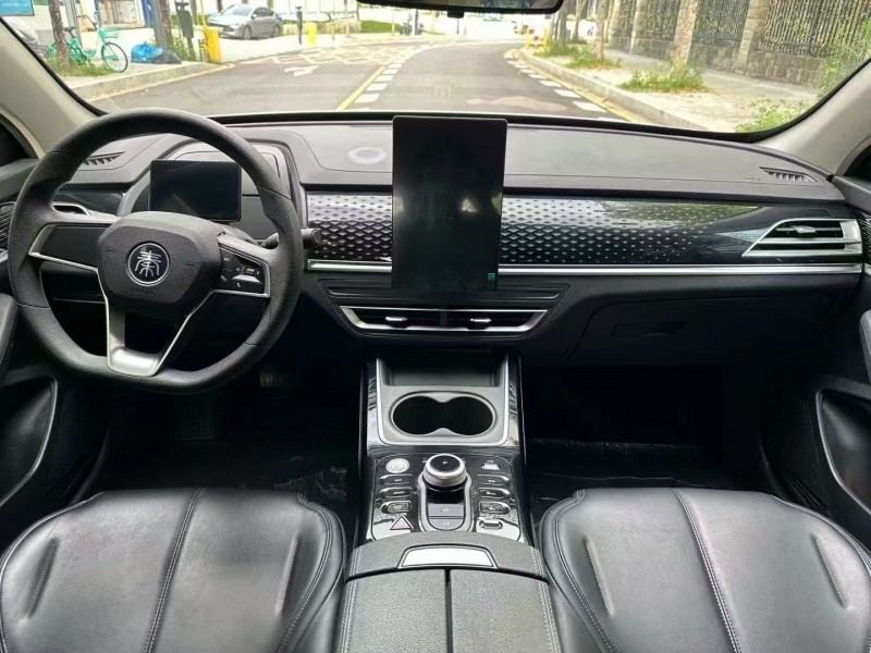 深圳24年比亚迪秦5