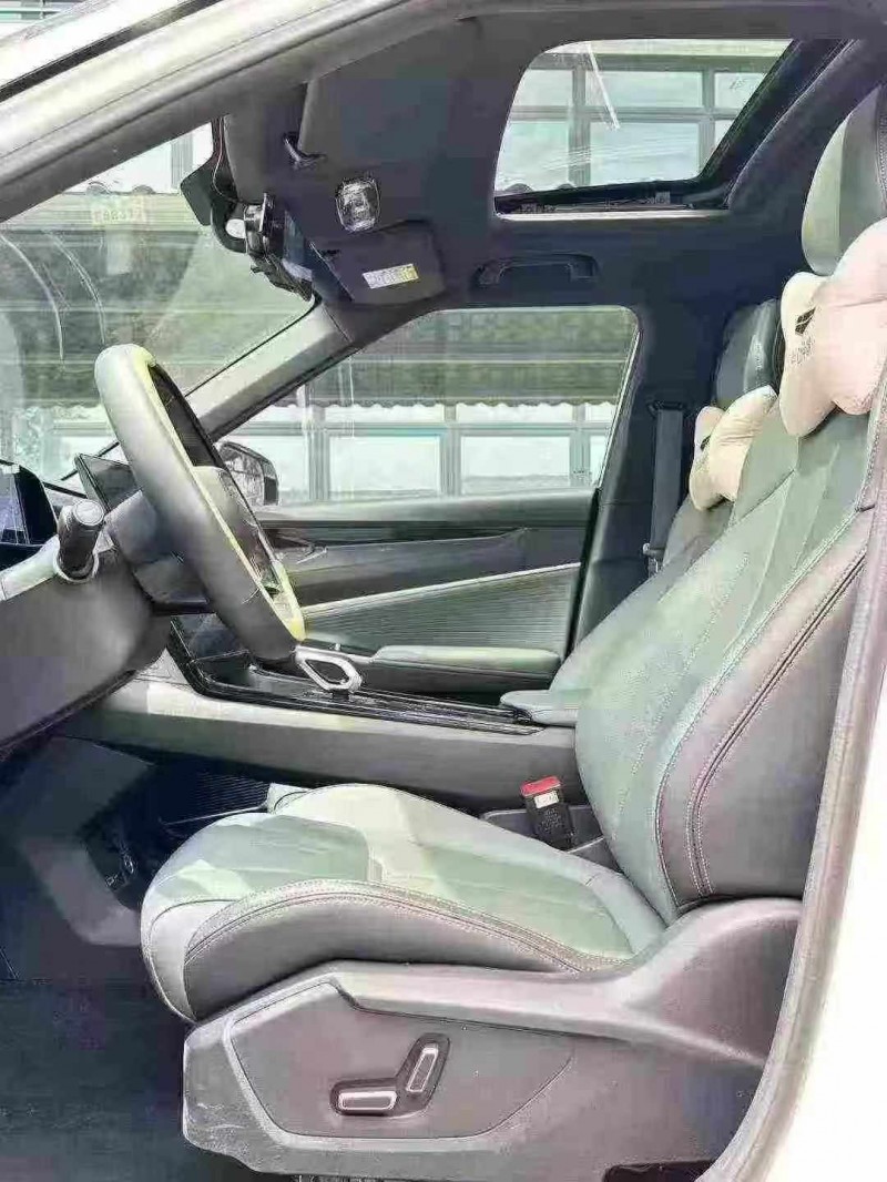 廣州24年吉利博越5