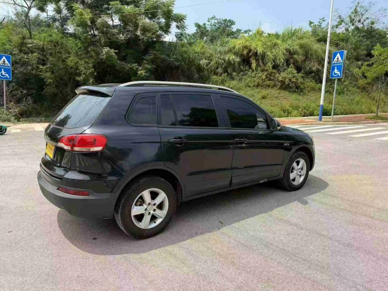 南宁17年众泰大迈X57