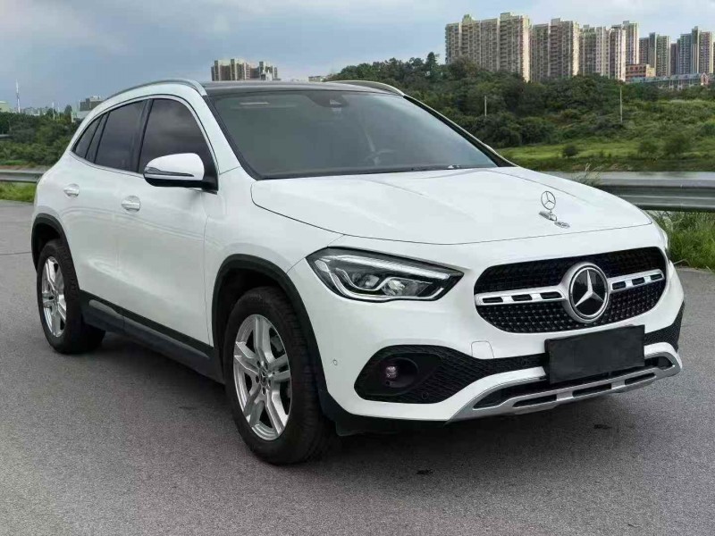 益阳22年奔驰GLA3
