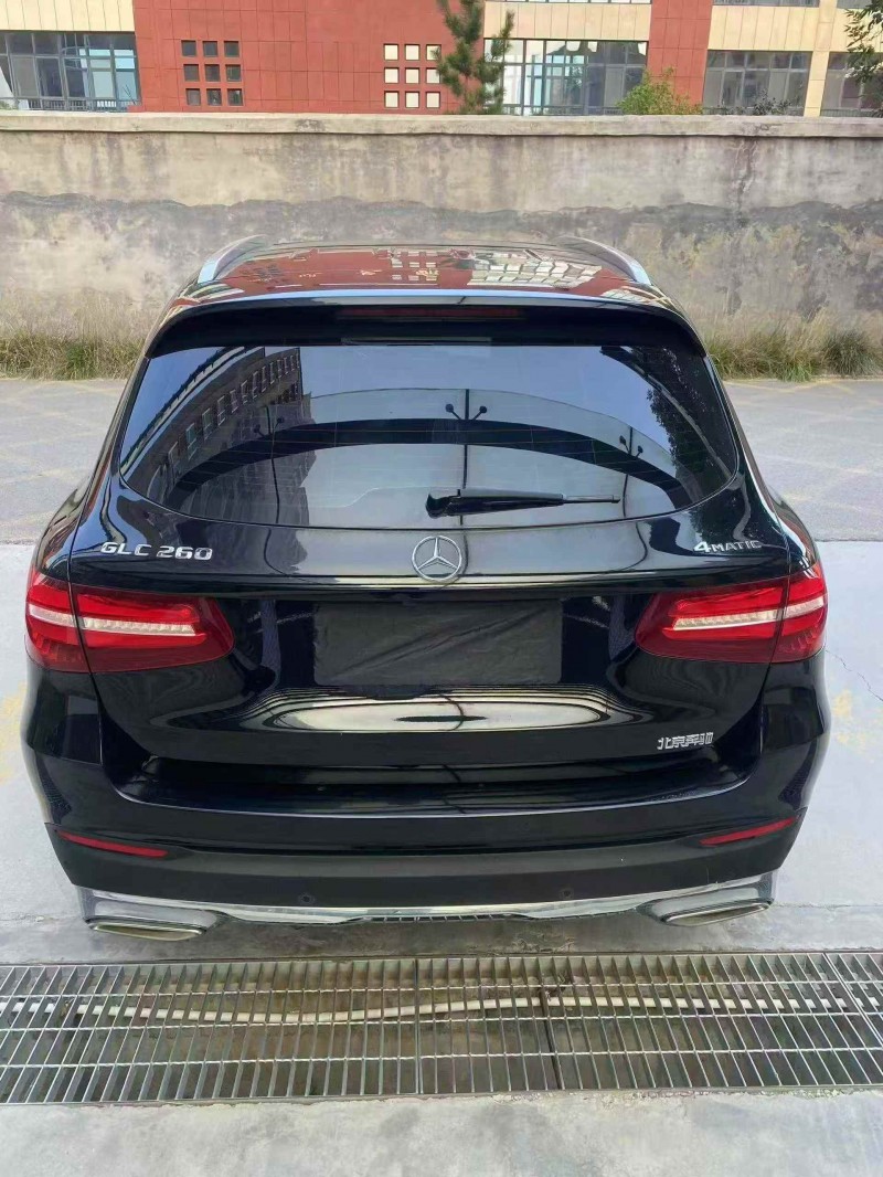 淄博17年奔驰GLC9