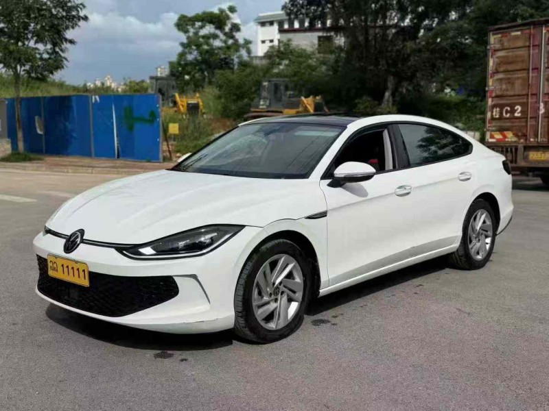 南宁23年大众凌渡3