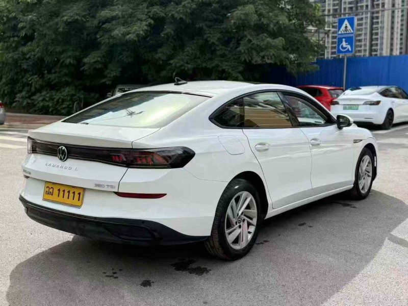 南宁23年大众凌渡7