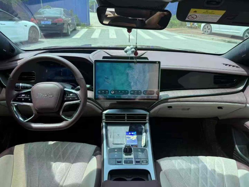 南宁23年比亚迪海豹5