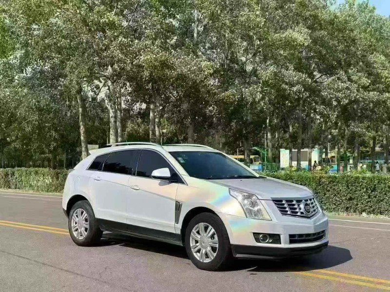 濟南15年凱迪拉克SRX3