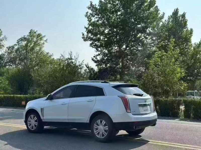 濟南15年凱迪拉克SRX7