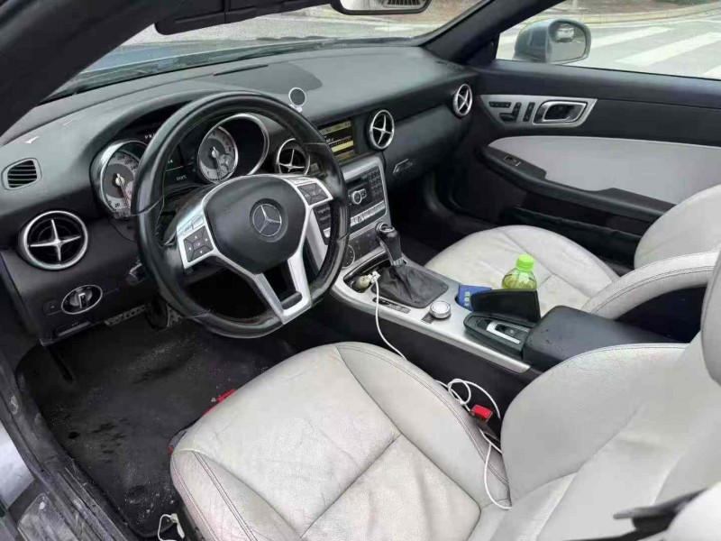 南宁12年奔驰SLK4