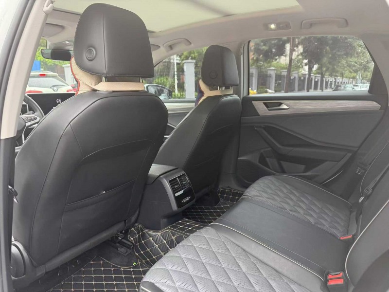 南宁23年大众速腾6