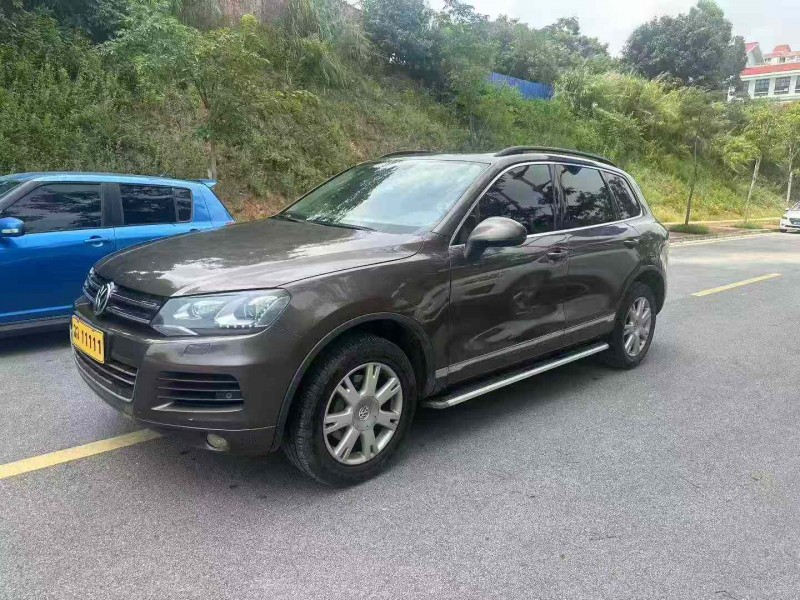 南宁13年大众途锐3