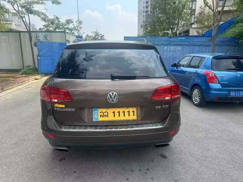 南宁13年大众途锐9