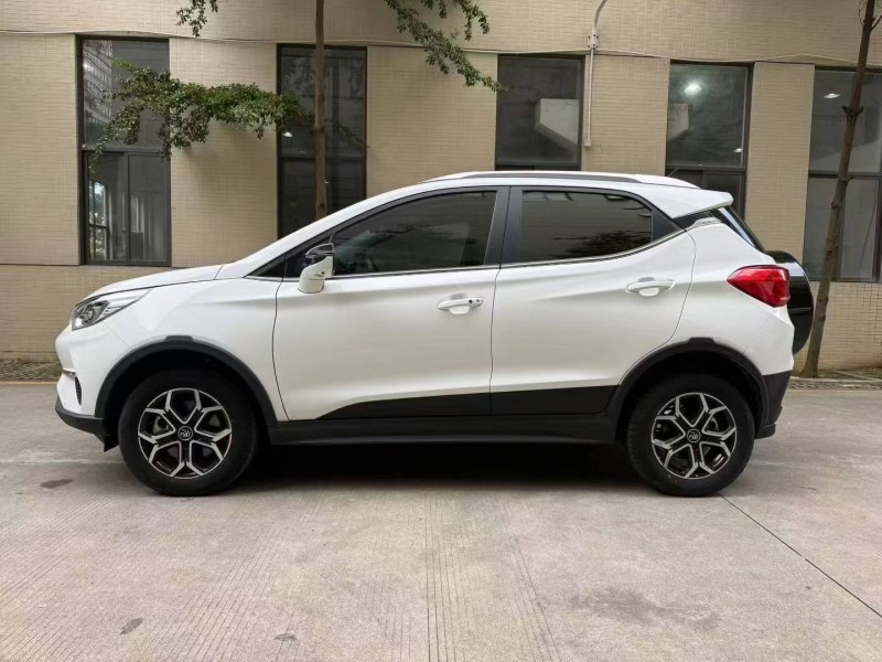 佛山23年比亚迪元4