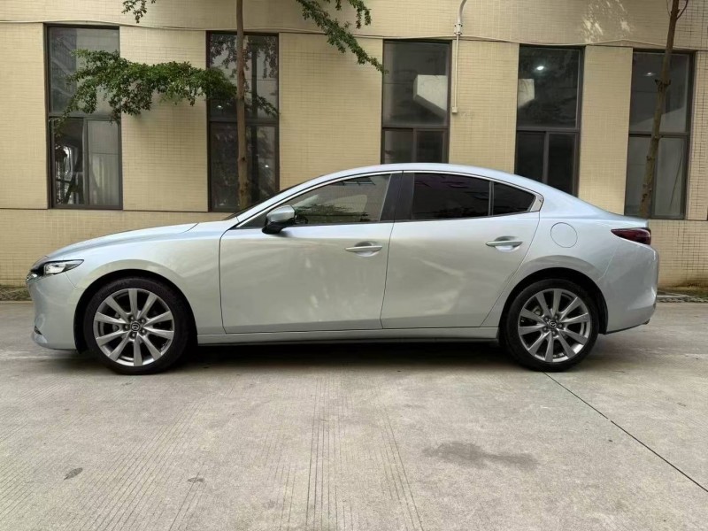 佛山20年馬自達昂克賽拉4