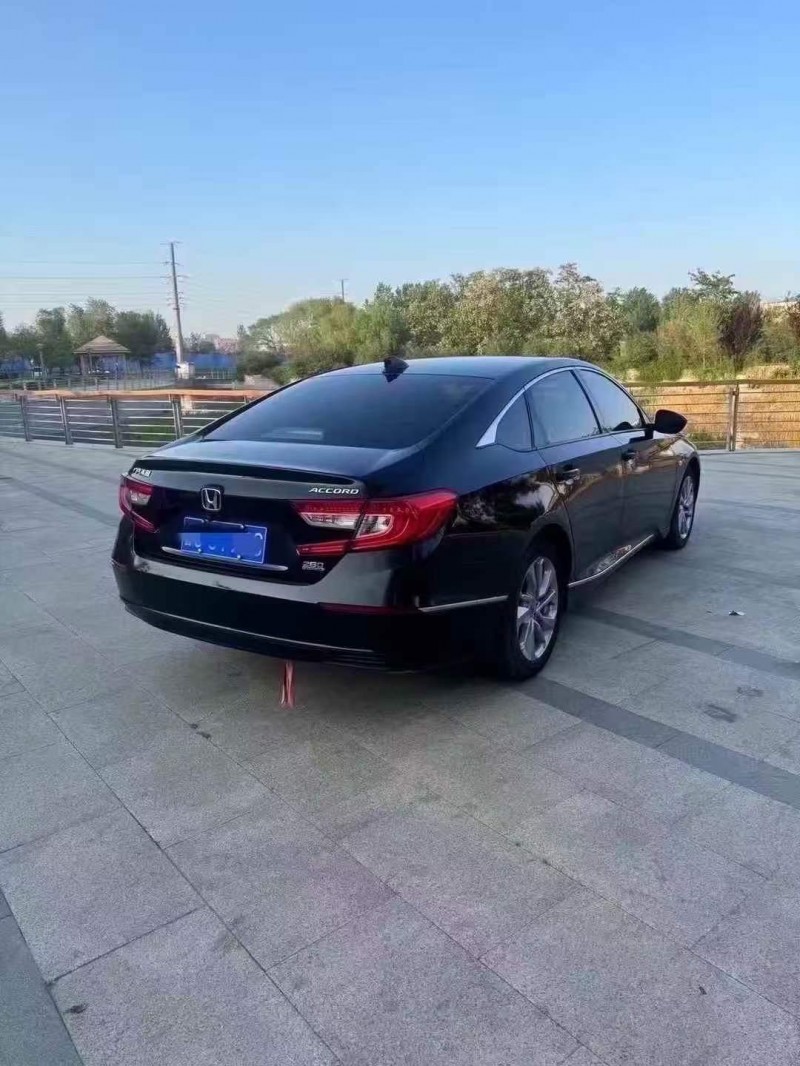 济宁21年本田雅阁7