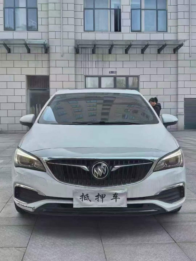九江19年別克威朗1