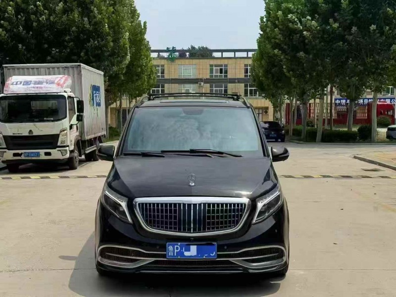 青岛20年奔驰威霆1