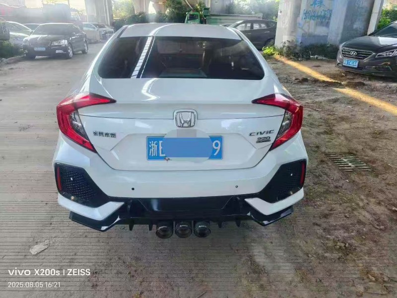 台州16年本田思域4