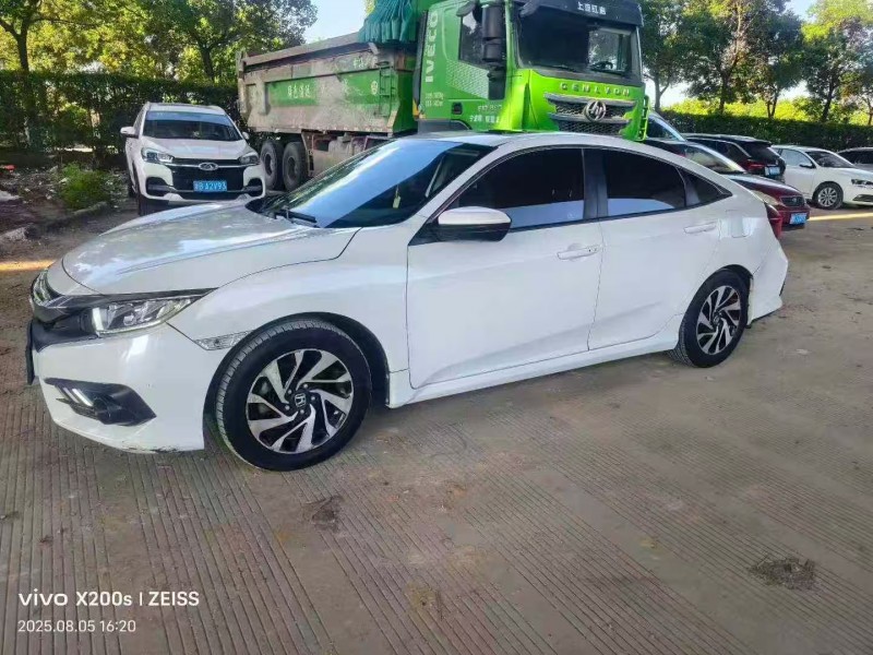 台州16年本田思域5