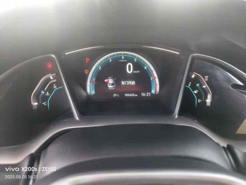 台州16年本田思域7