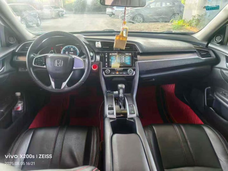 台州16年本田思域8