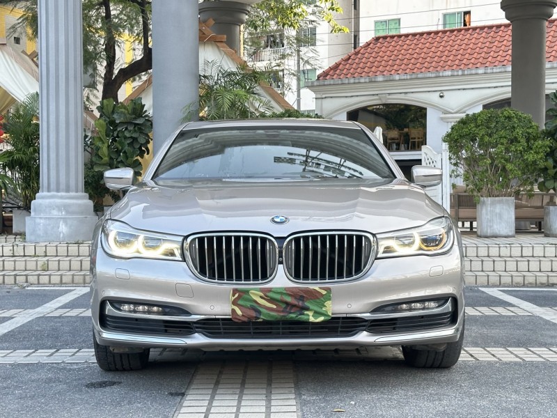 東莞17年寶馬7系1