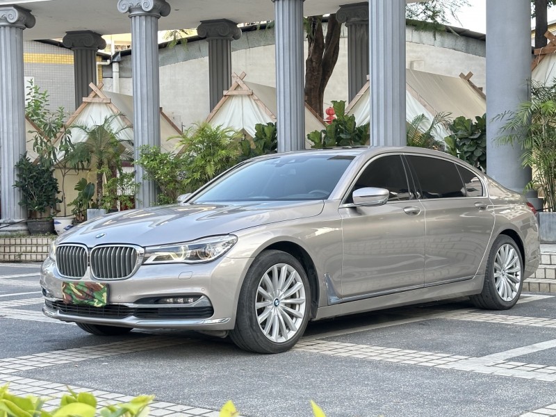 東莞17年寶馬7系3