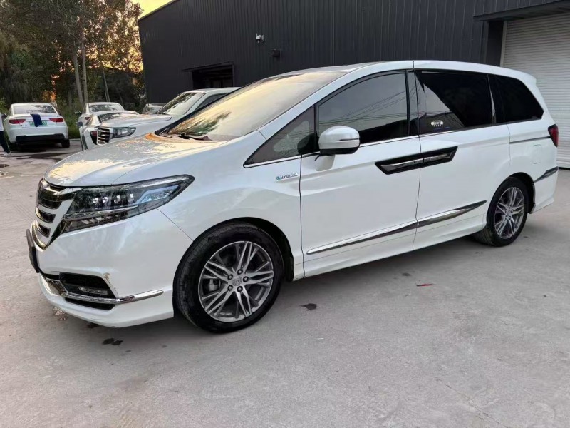 徐州21年本田艾力绅3