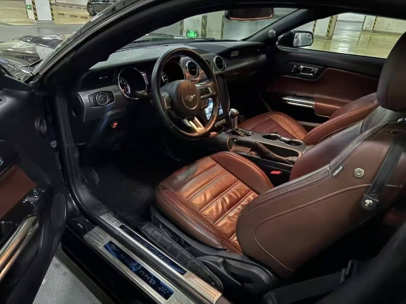 台州16年福特野马4